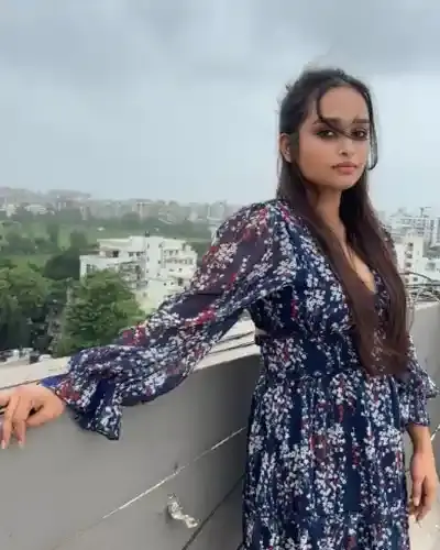 Pherzawl Escorts